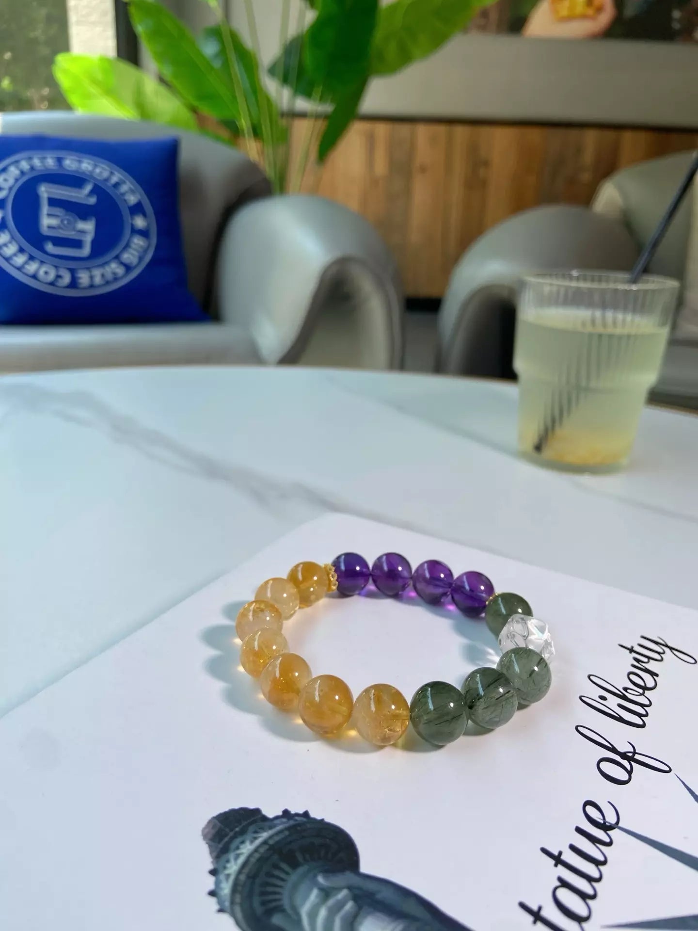 Earth Vein Rainbow Coronet