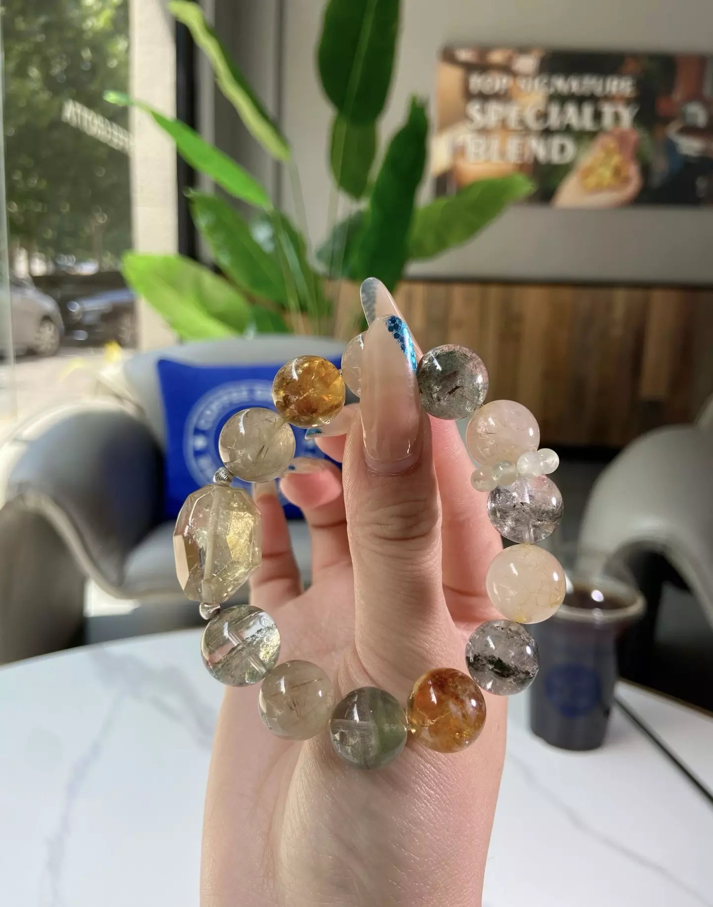 Emerald Glow Gilded Light