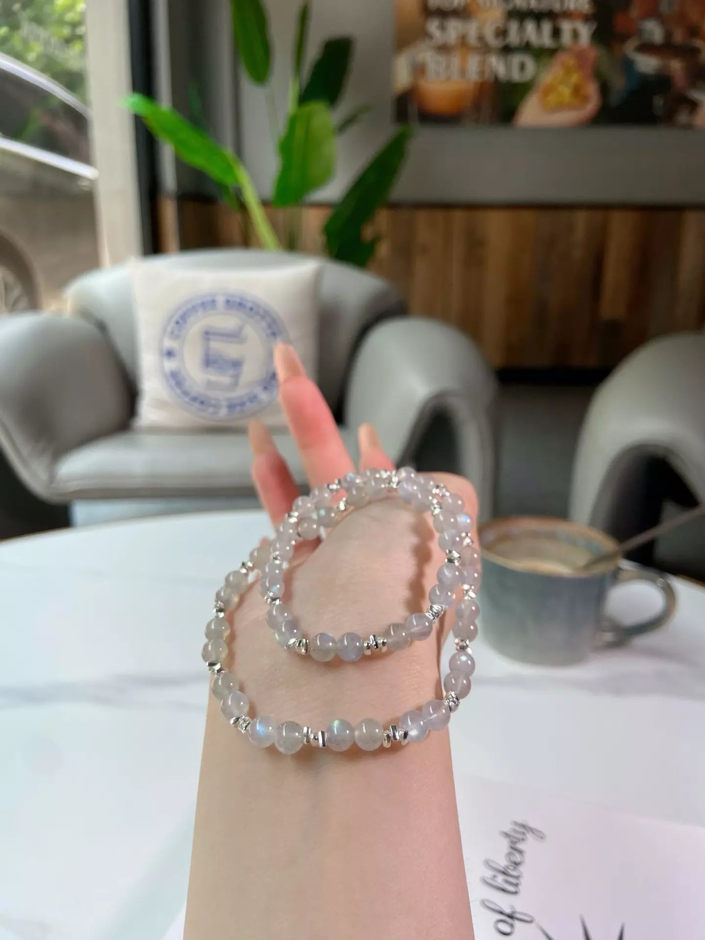 Silver Sparkle Floating Light