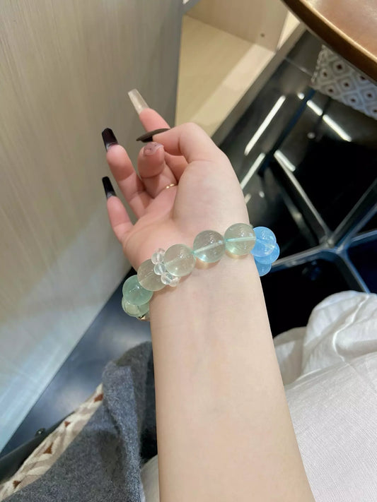 Weiran Heart Whispers