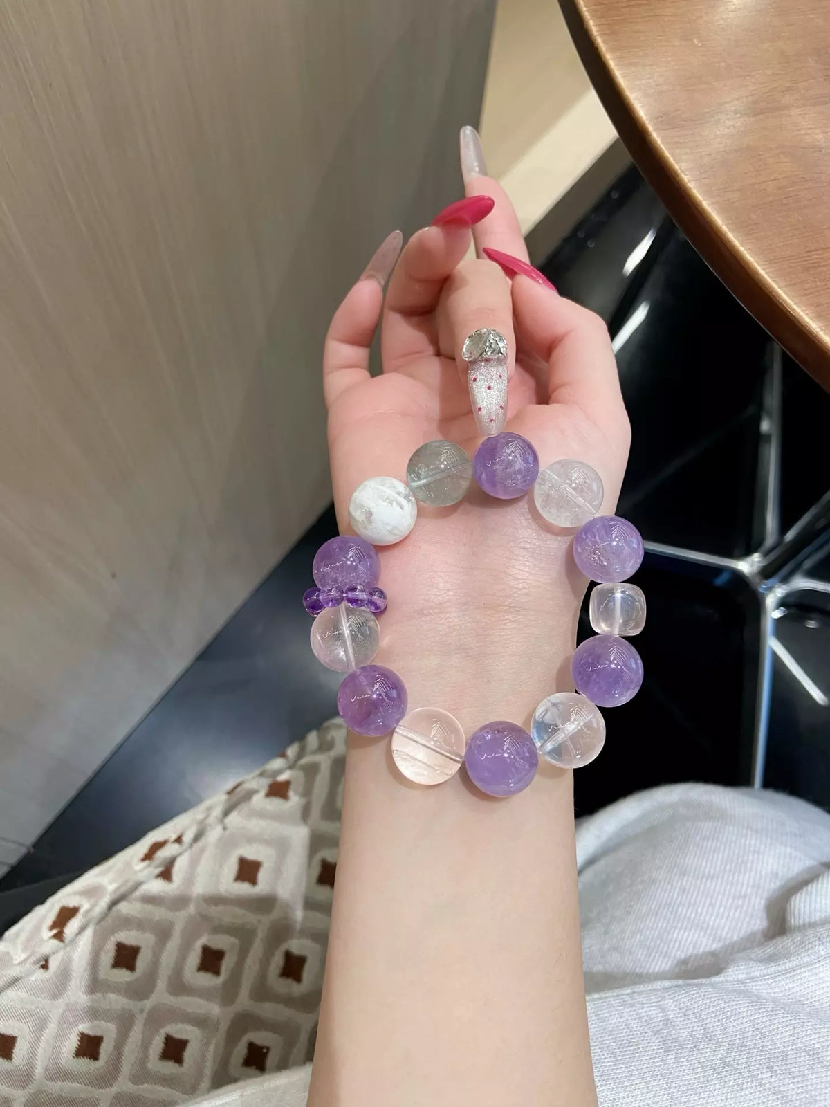 Purple Crystal Flowing Light