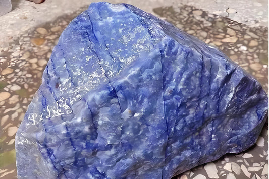 The Shield of Logic: The Ultimate Guide to Blue Aventurine — Awakening Clarity and Inner Discipline