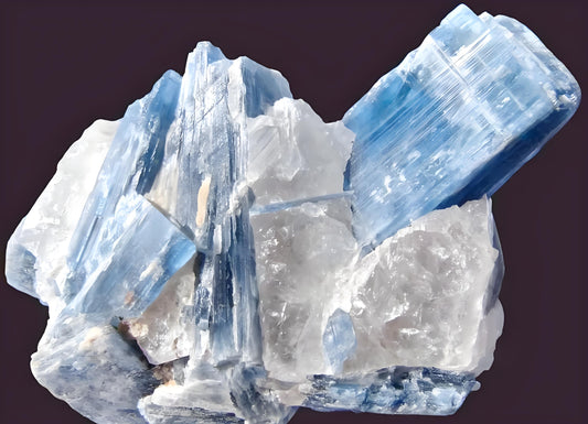 Blue Kyanite: The Ultimate Guide to the Stone of Alignment and High-Frequency Awareness