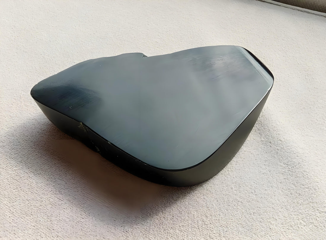 Black Jade: The Ultimate Guide to the "Etheric Bodyguard" — Meaning, Healing &amp; Protection