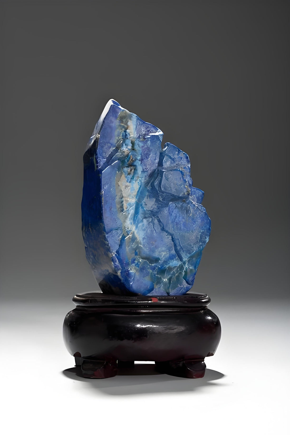 Royal Serenity: The Ultimate Guide to Dianite (Blue Jade)