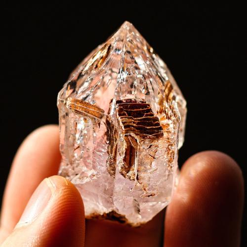 The Celestial Library: The Ultimate Guide to Elestial Quartz