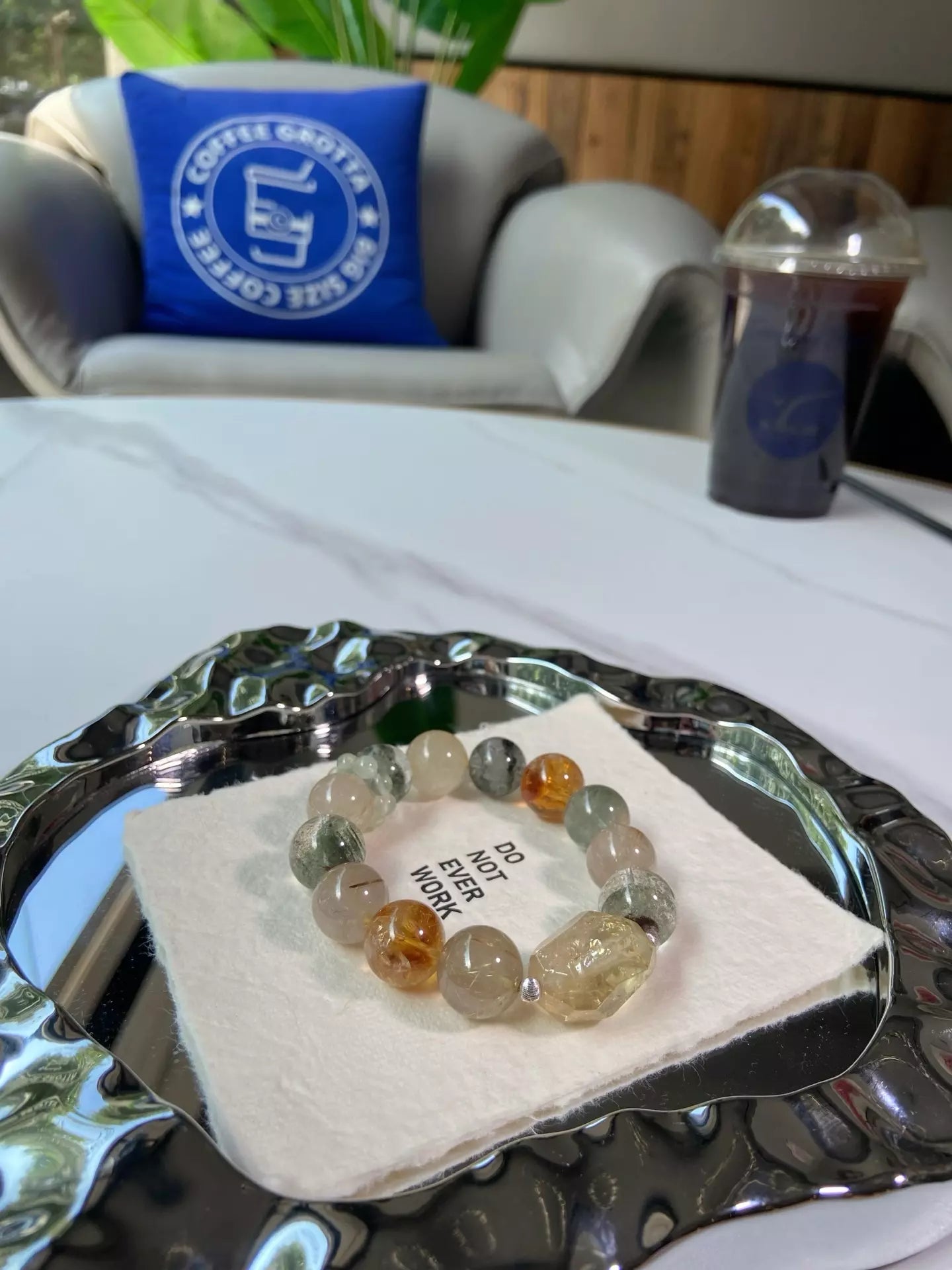 Emerald Glow Gilded Light