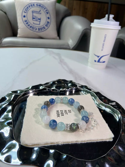 Tranquil Sea Light Trace