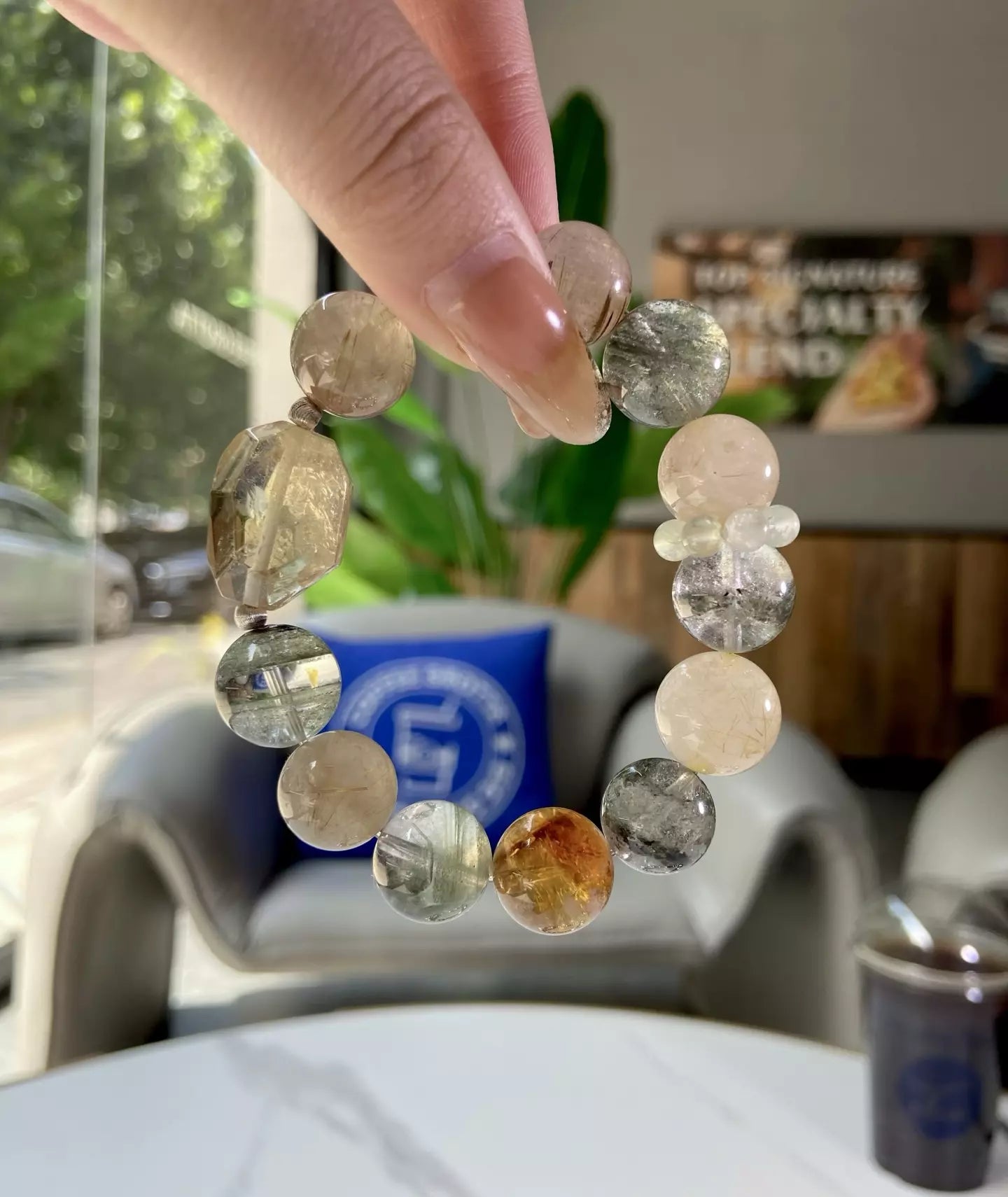 Emerald Glow Gilded Light