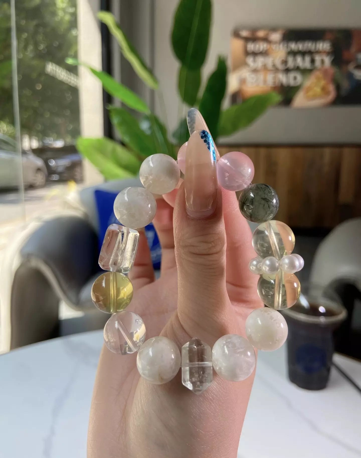 Snow Cherry Gilded Warmth