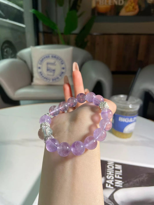 Moon-Kissed Lavender Breeze