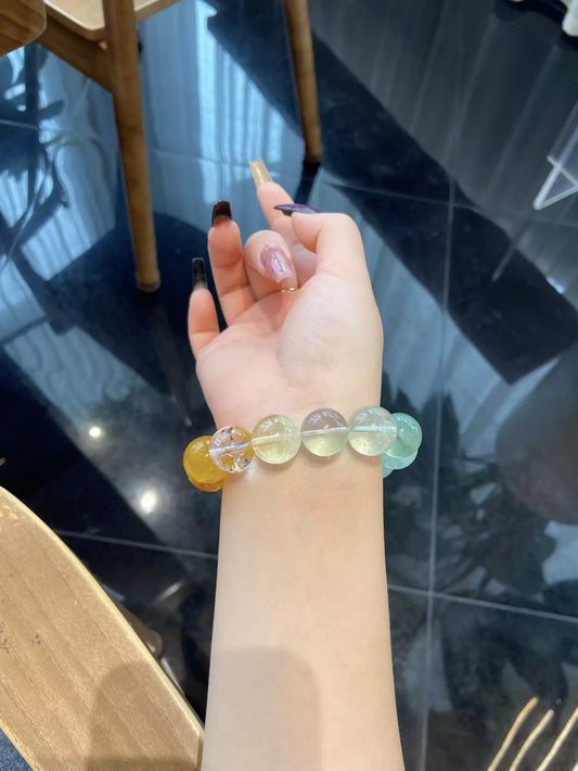 Flowing Crystal Phantom Hues