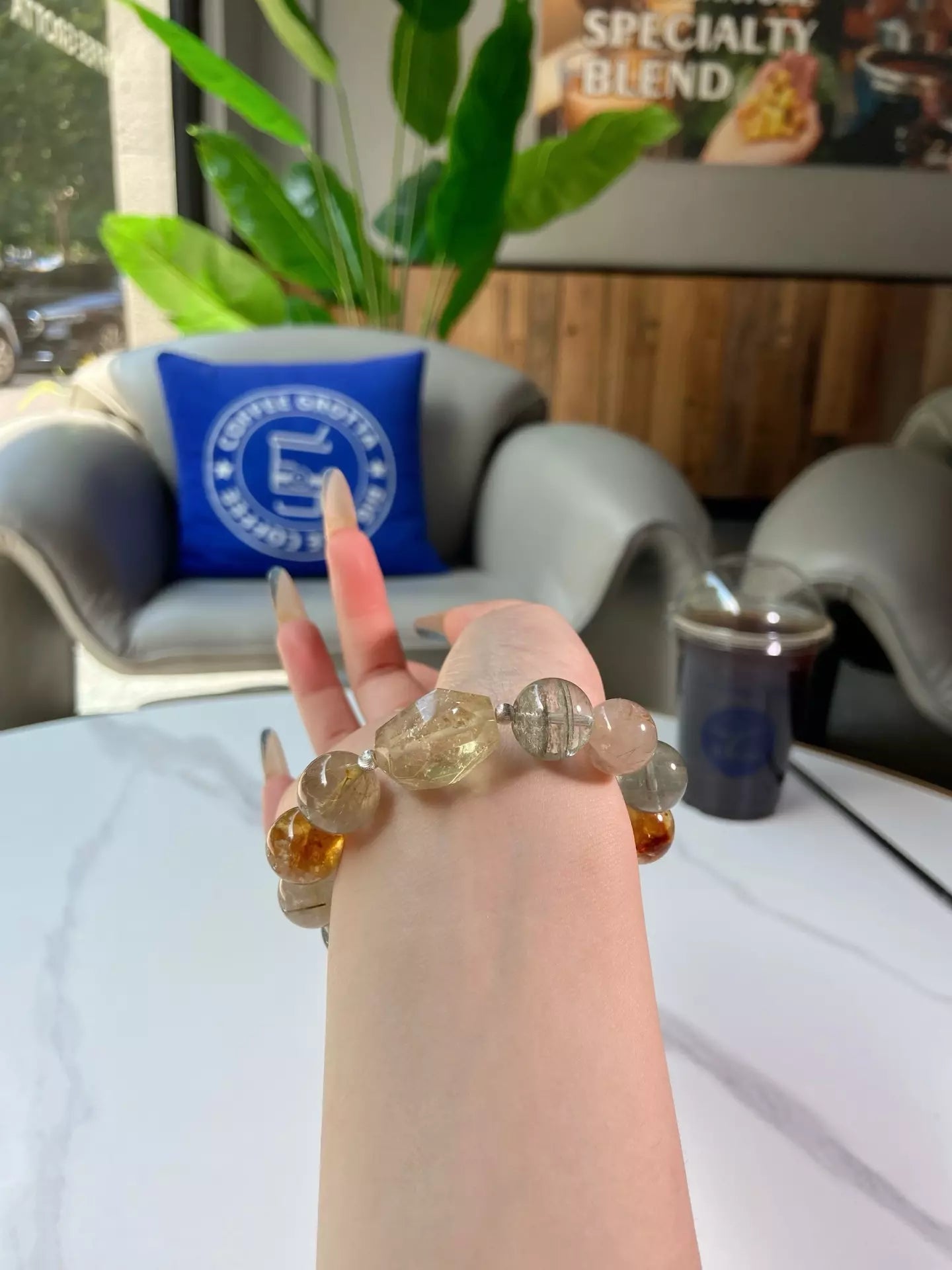 Emerald Glow Gilded Light